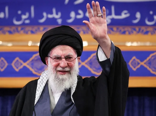 Read more about the article Khamenei Geram AS Manfaatkan Demo Iran, Samakan Trump dengan Firaun